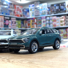 1:32 Kia Sportage SUV Die-Cast Model –