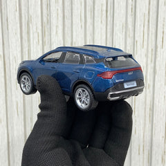 1:32 Kia Sportage SUV Die-Cast Model –