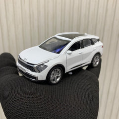 1:32 Kia Sportage SUV Die-Cast Model –