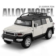 1:24 scale Toyota FJ Cruiser Diecast Model